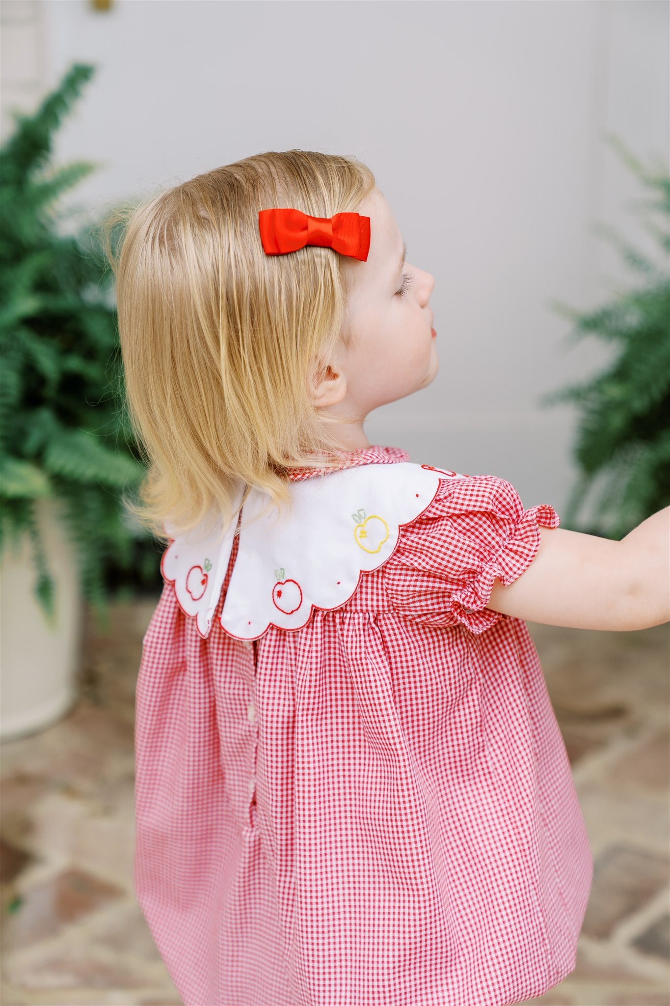 Proper Peony | Crispin Apple Scalloped Girl Bubble