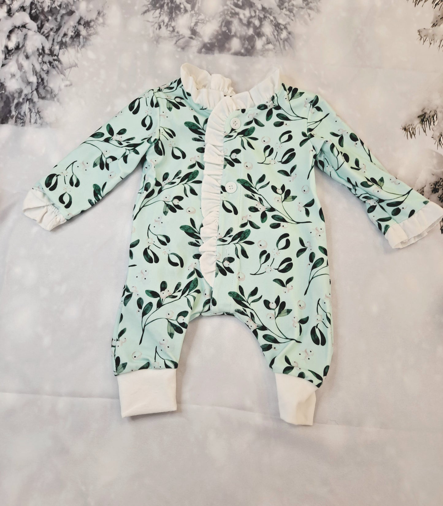 Sugarbee - Mistletoe Ruffle Buttflap PJs