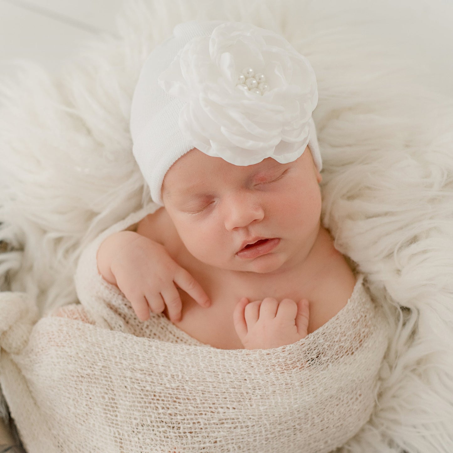 ILYBean - White Silk Flower Newborn Hat