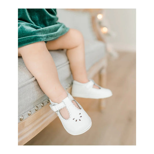 L'Amour - Dottie Scalloped Perforated Mary Janes White