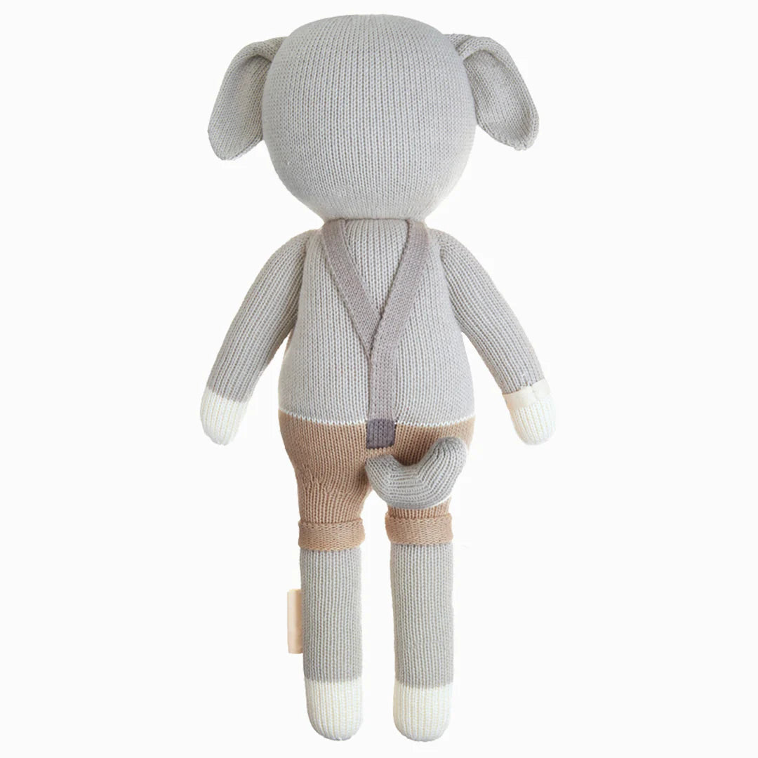 Cuddle + Kind | Noah the Dog