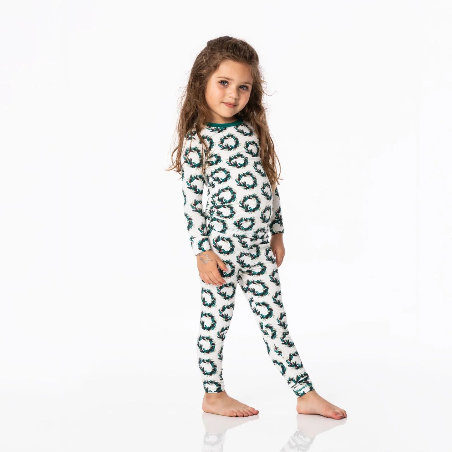 Kickee Pants - Print Long Sleeve Pajama Set Natural Holiday Wreath