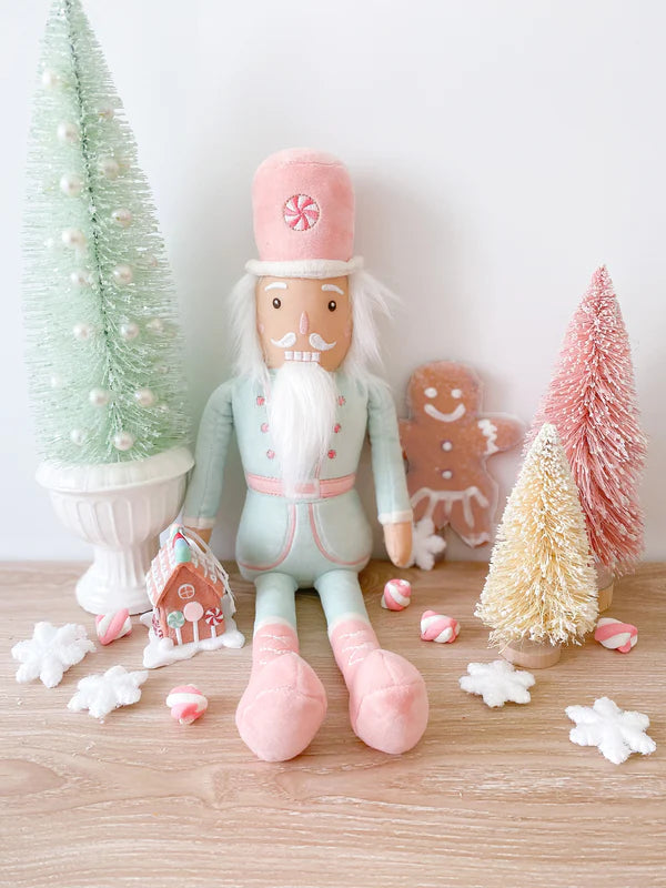 Mon Ami - Candy Nutcracker