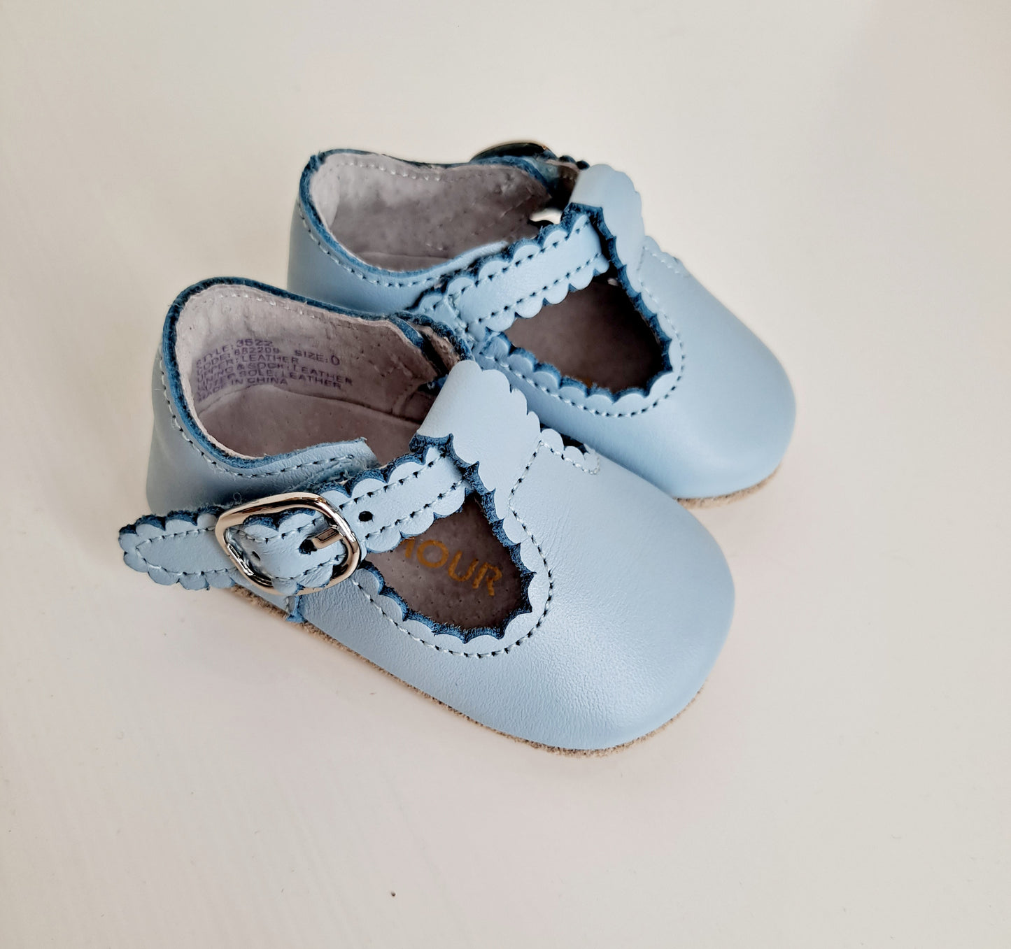 L'Amour - Elodie Scalloped Crib Mary Jane Light Blue